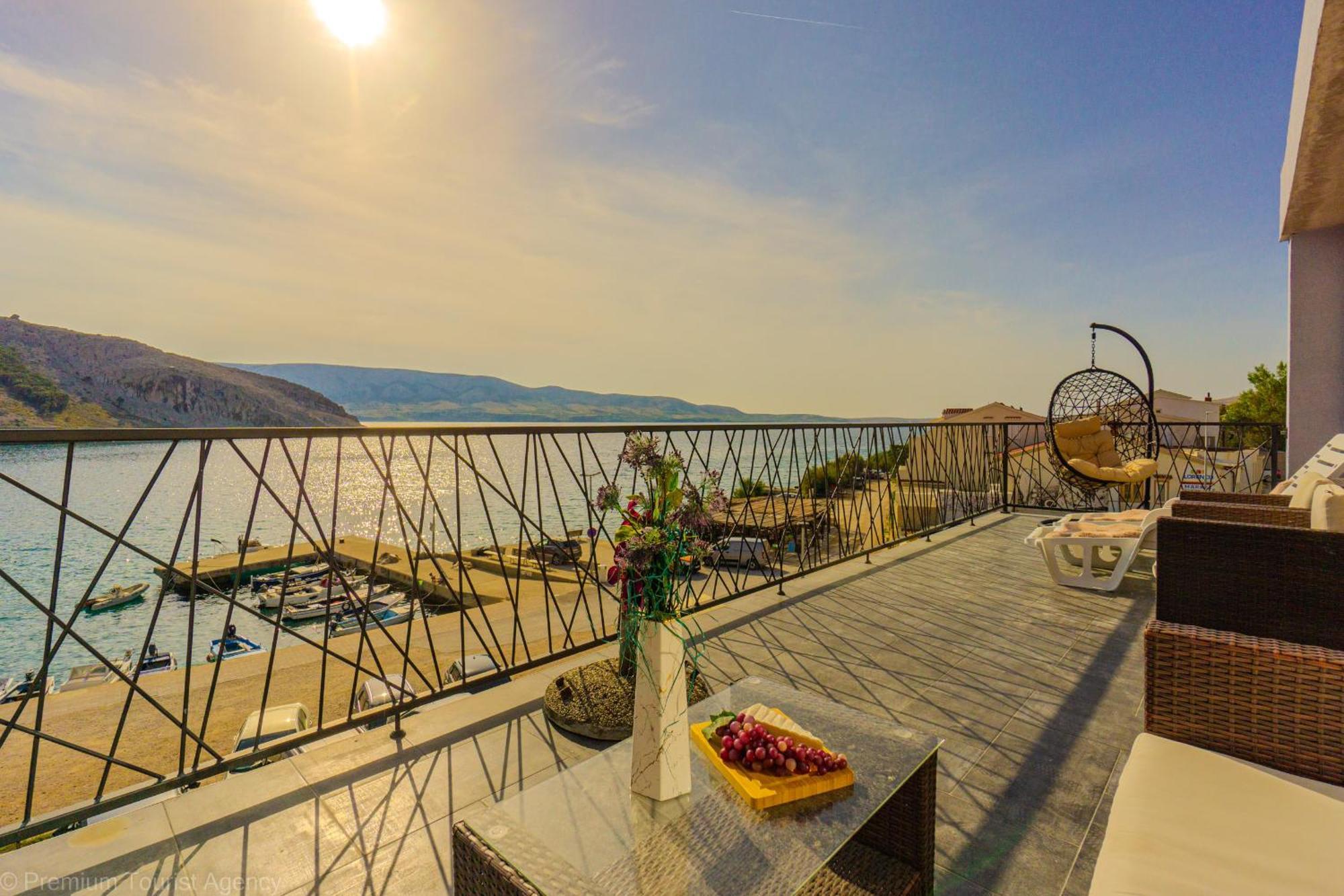 Ivica Super Comfortable, Newly Furnished Apartment In A Top Location Metajna Exterior foto